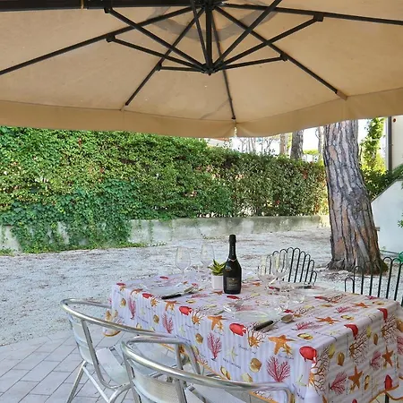 Maison Sophie, 200m Dal Mare Apartment Pietrasanta